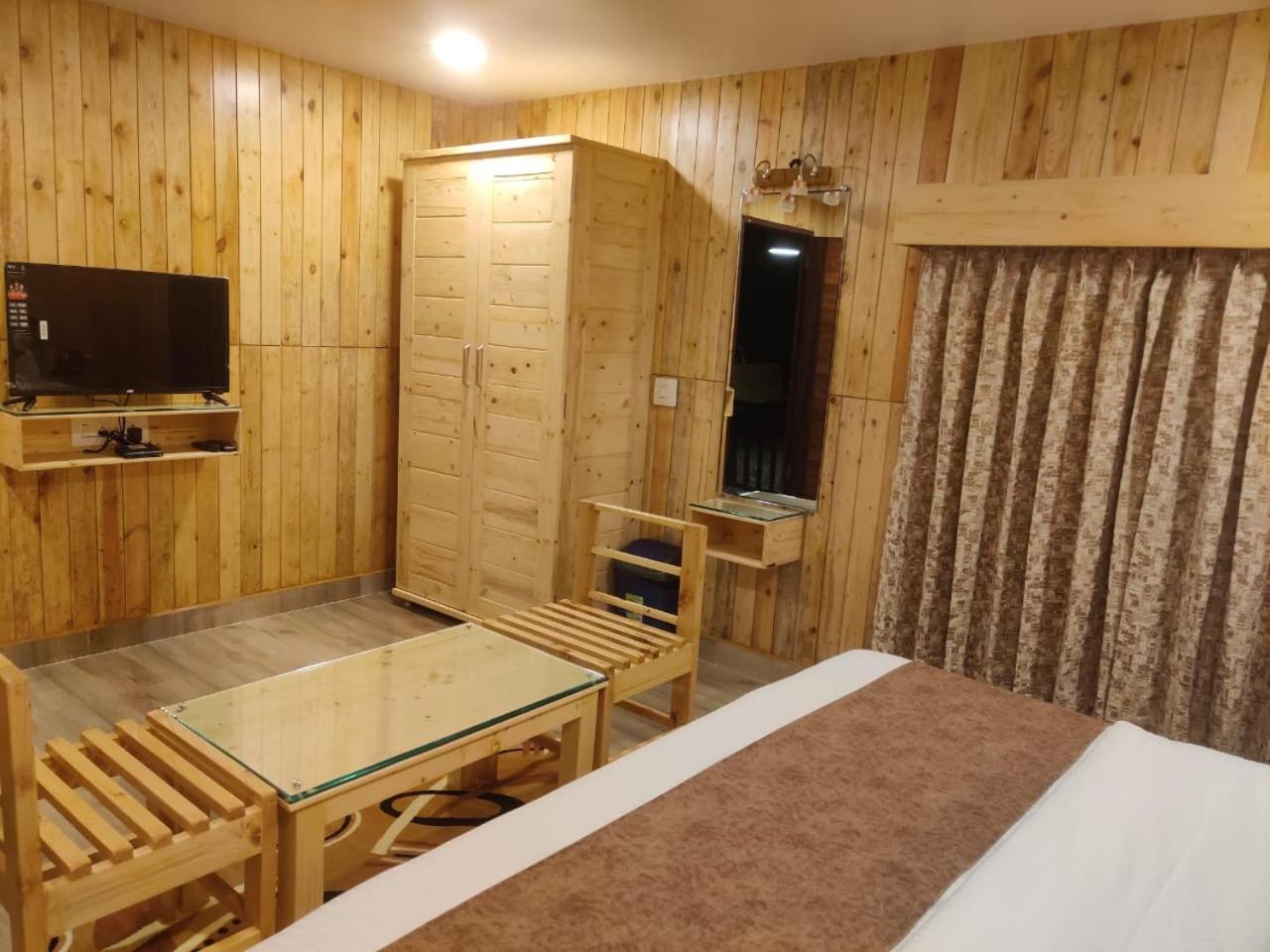 The Mountain Shades Resort Madikeri Exterior photo