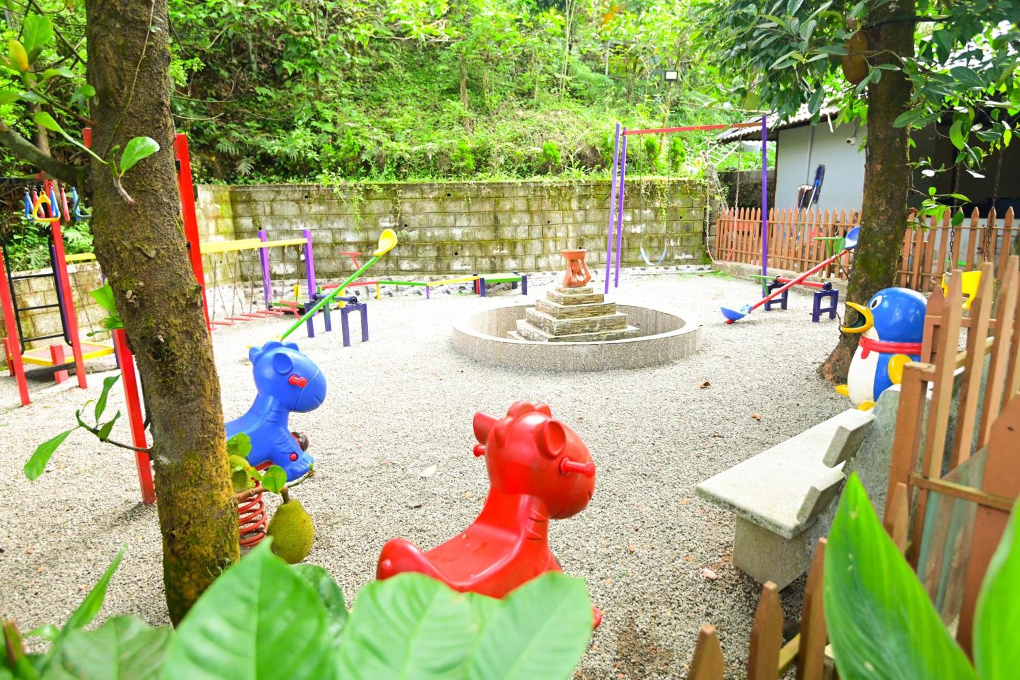 The Mountain Shades Resort Madikeri Exterior photo