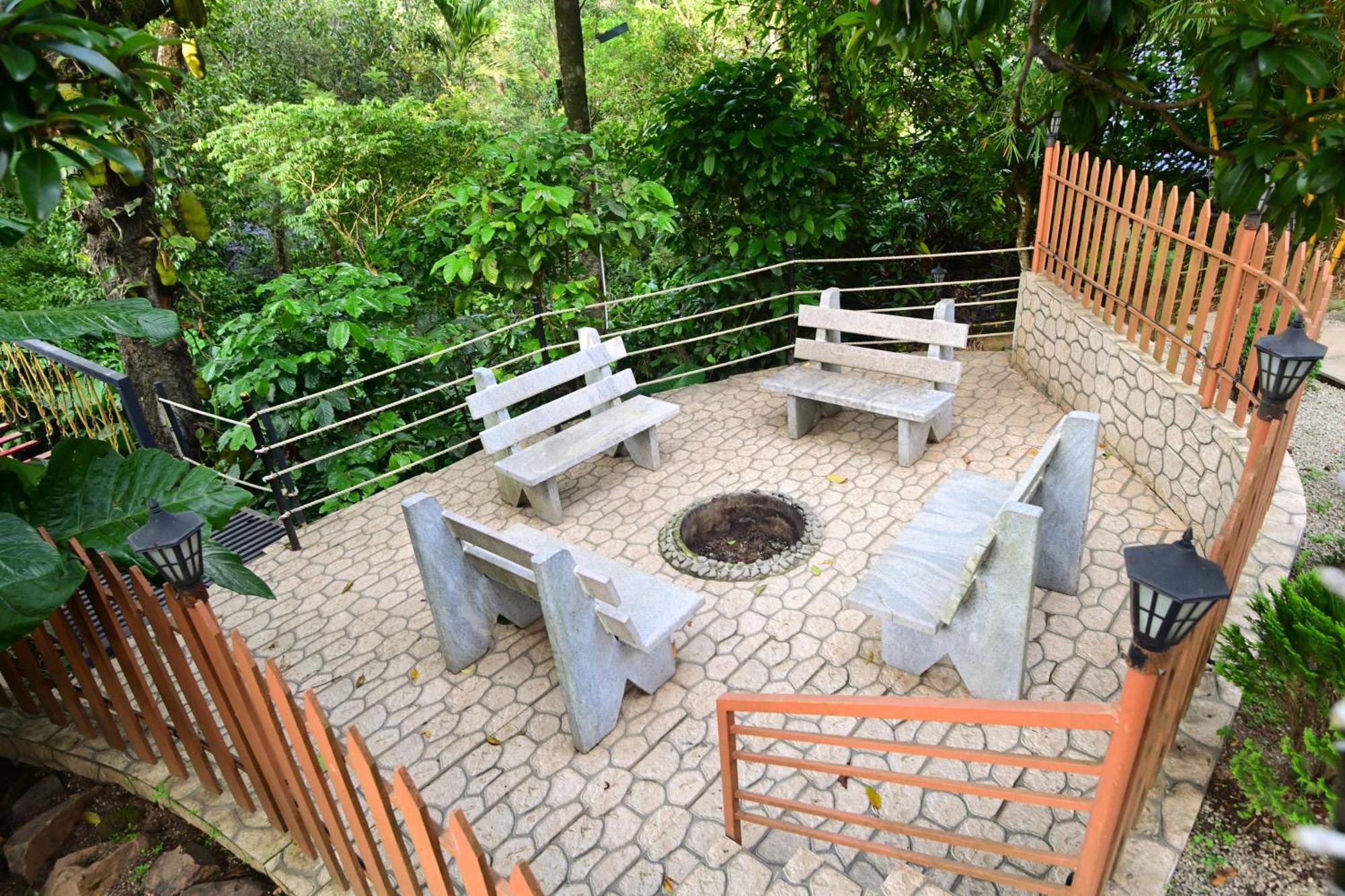 The Mountain Shades Resort Madikeri Exterior photo