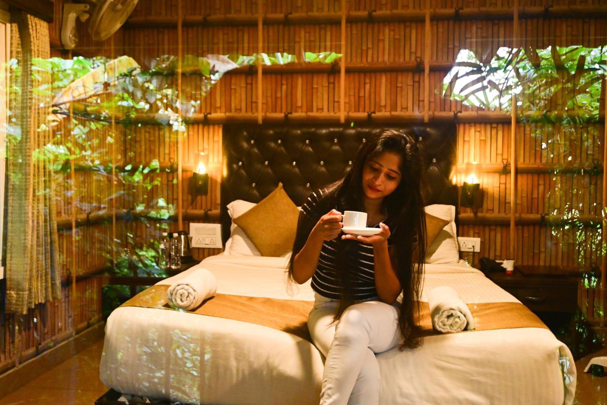 The Mountain Shades Resort Madikeri Exterior photo