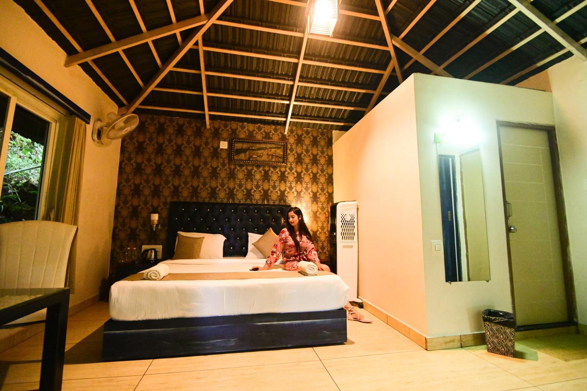 The Mountain Shades Resort Madikeri Exterior photo